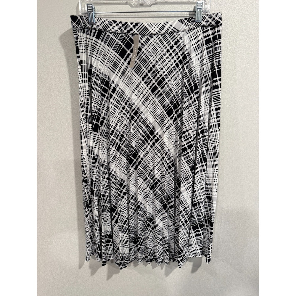Chico's Pleated Skirt Women's‎ Size 12/14 Black White Patterned Comfort Stretch